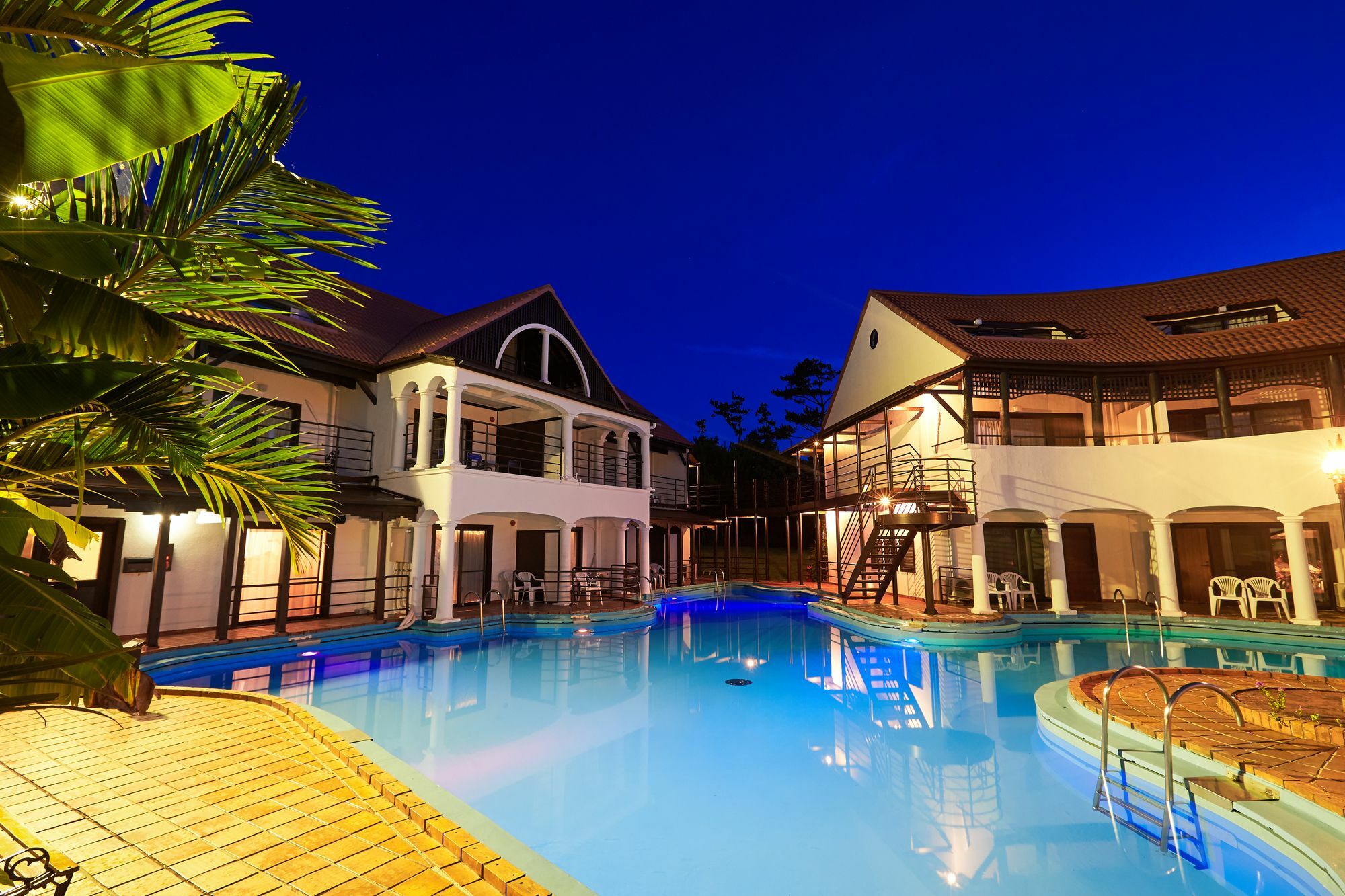 אונה The Pool Resort Villa Ichigoichie מראה חיצוני תמונה