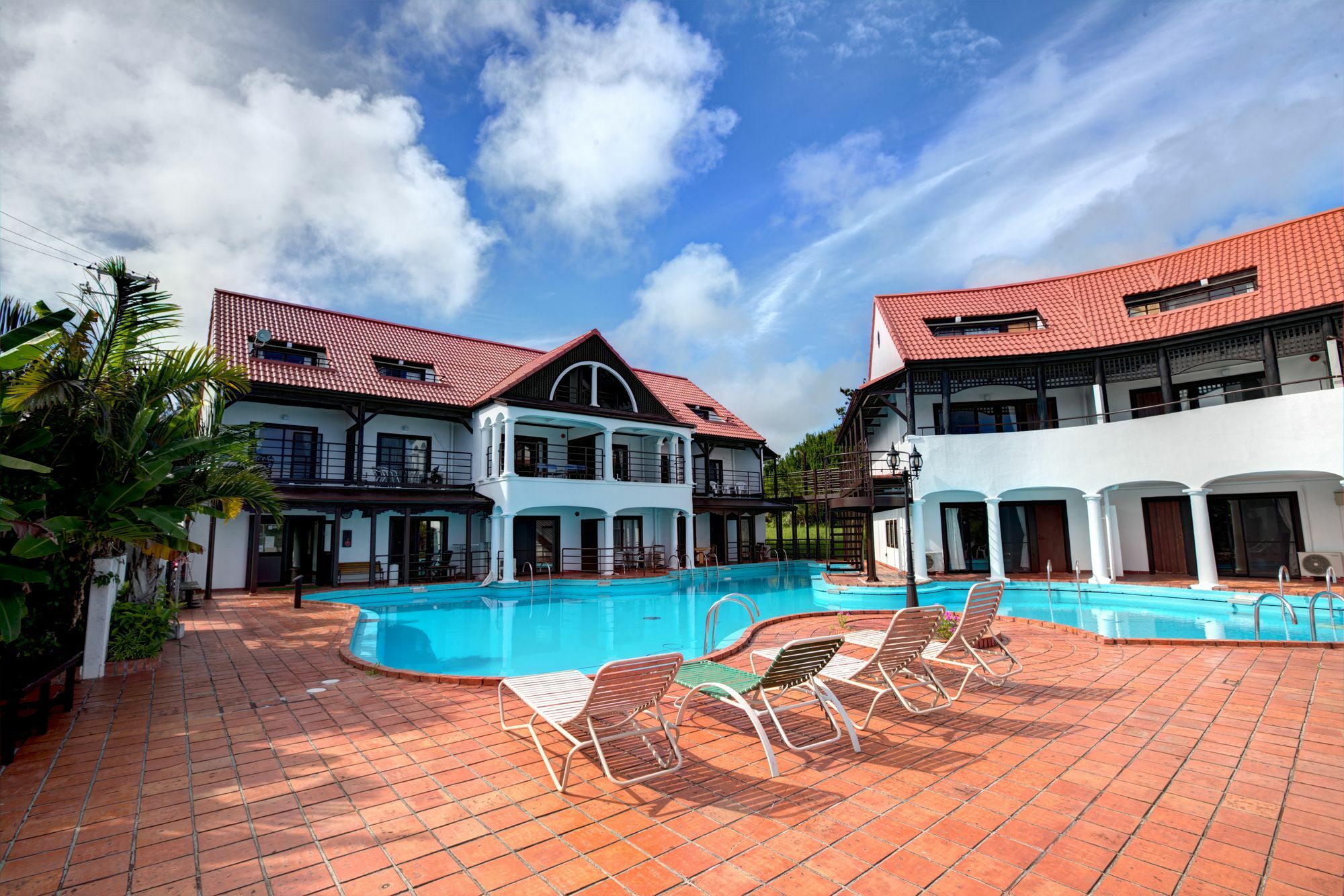 אונה The Pool Resort Villa Ichigoichie מראה חיצוני תמונה